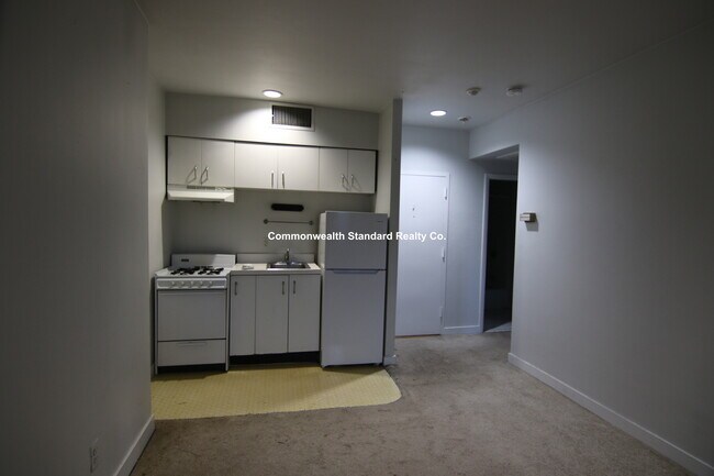 Primary Photo - 548 Columbus Ave