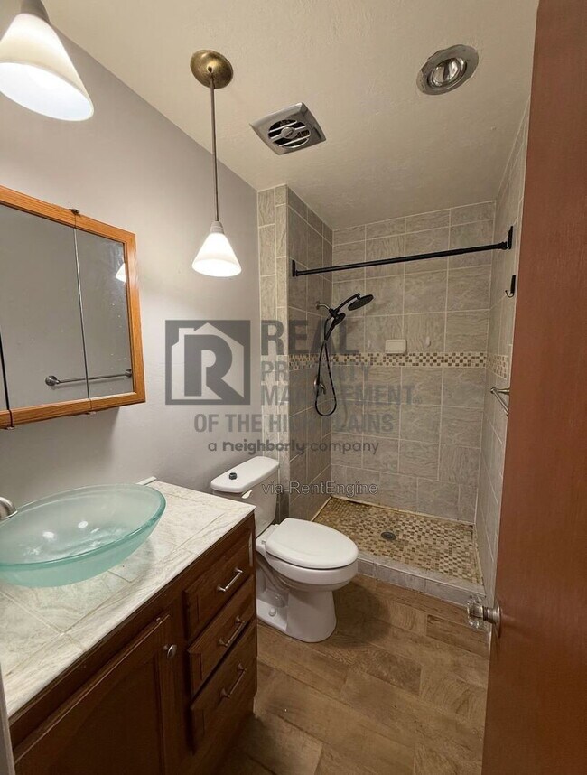 Building Photo - 4426 Mesa Cir