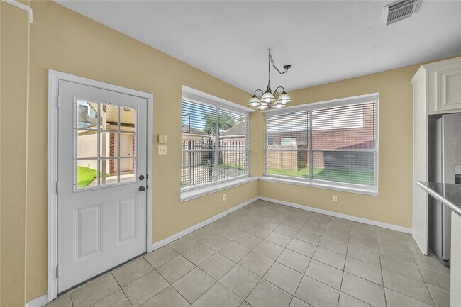 Building Photo - 6415 Coley Park