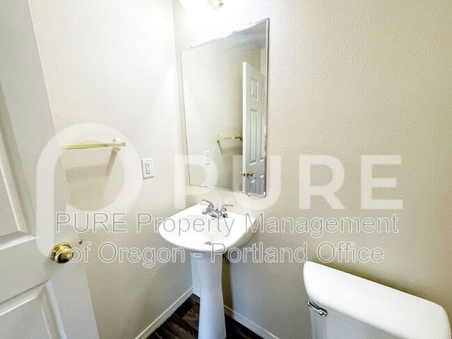 Building Photo - 16964 NW Desert Canyon Dr