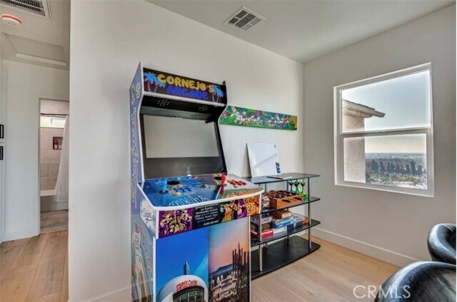 Building Photo - 12016 Rideout Way