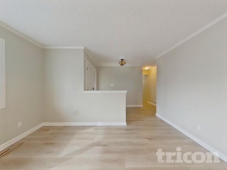 Building Photo - 7681 E Easter Pl