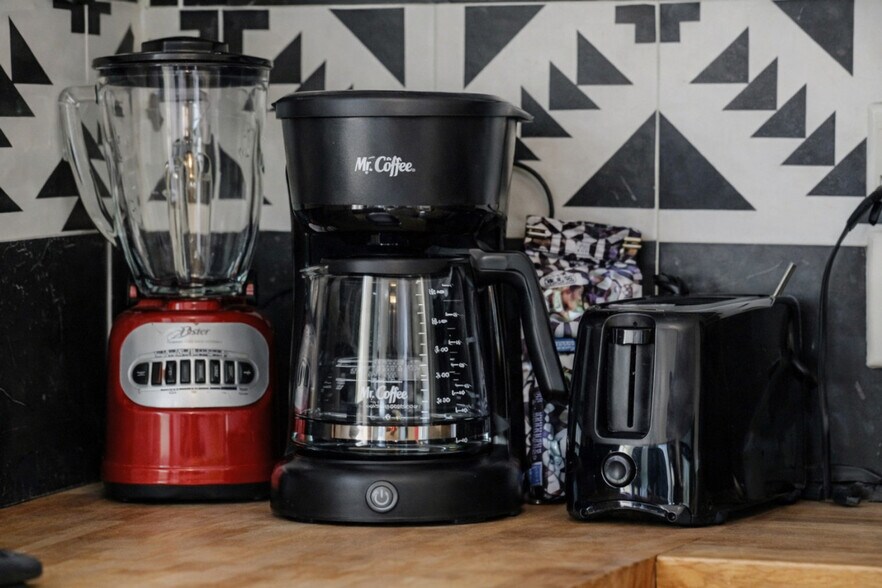 Building Photo - 169 E 100 N