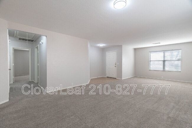 Building Photo - 3011 Pedernales Dr