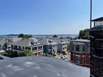 Building Photo - 181 M St