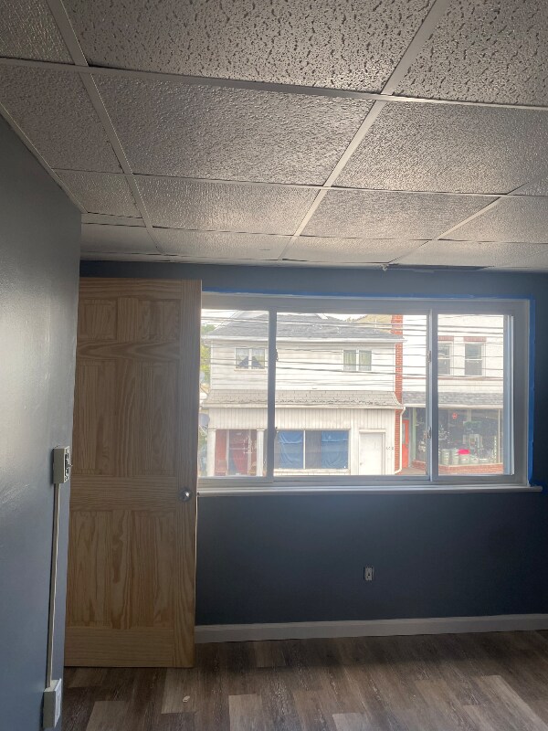 Building Photo - 609 Main St