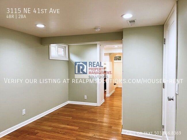 Building Photo - 3115 NE 41st Ave