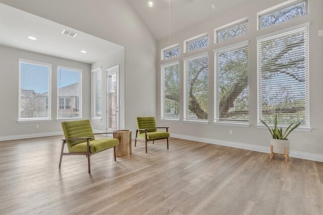 Building Photo - 421 Chinkapin Trail