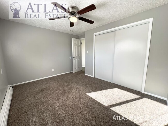 Building Photo - Amazing Newly Renovated 2 Bedroom Near His...