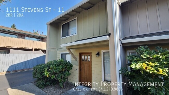 Building Photo - 1111 Stevens St