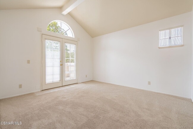 Building Photo - 376 Fresh Meadows Rd