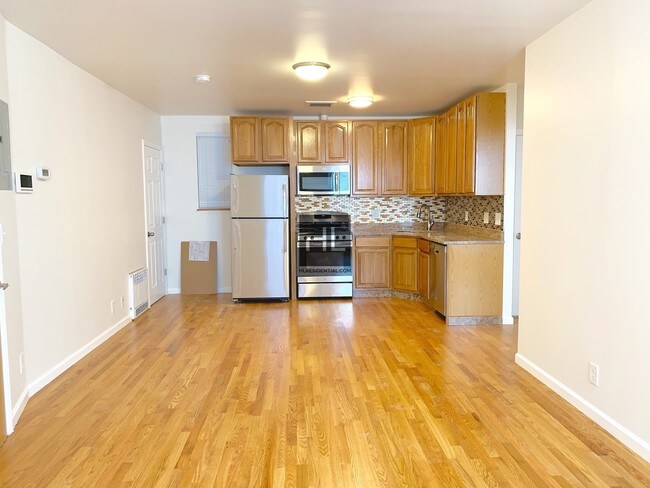 Building Photo - DUPONT STREET