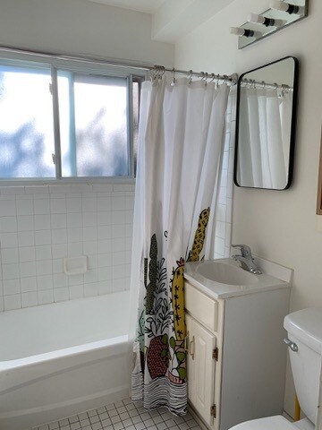 Building Photo - 1390 Bryant St NE