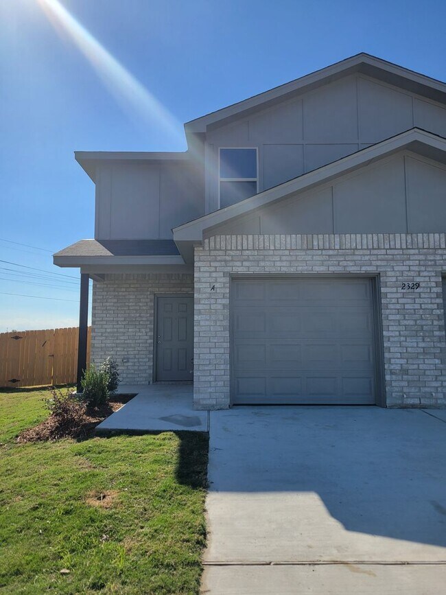 Building Photo - 2329 Zanoletti Ct