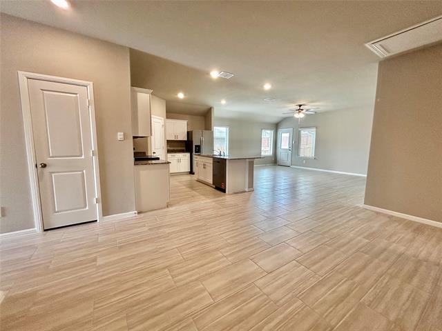 Building Photo - 16432 Severn Ln