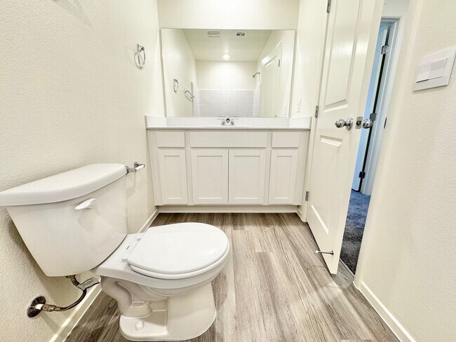 Building Photo - *NEW BUILD* BEAUTIFUL 2-STORY 3 BEDROOM, 2...