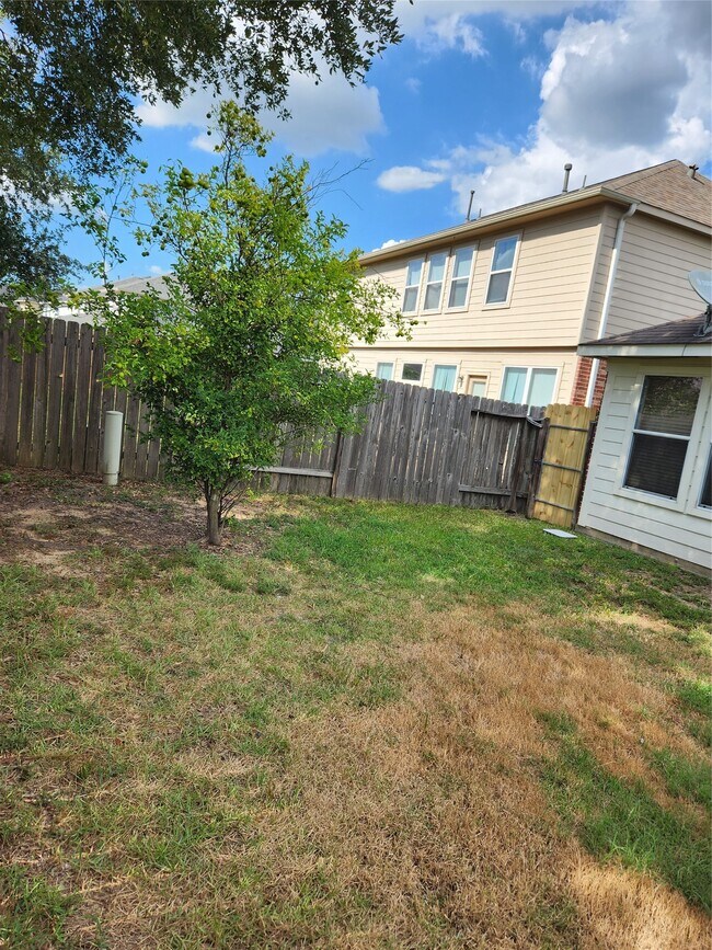 Building Photo - 15319 Streetcar Ct