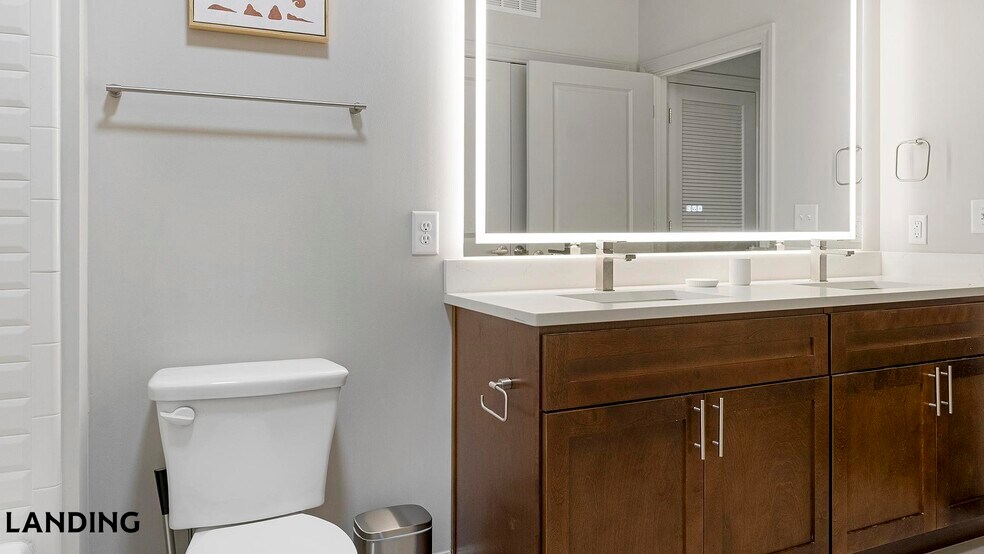 Building Photo - 2420 Peachtree Rd NW