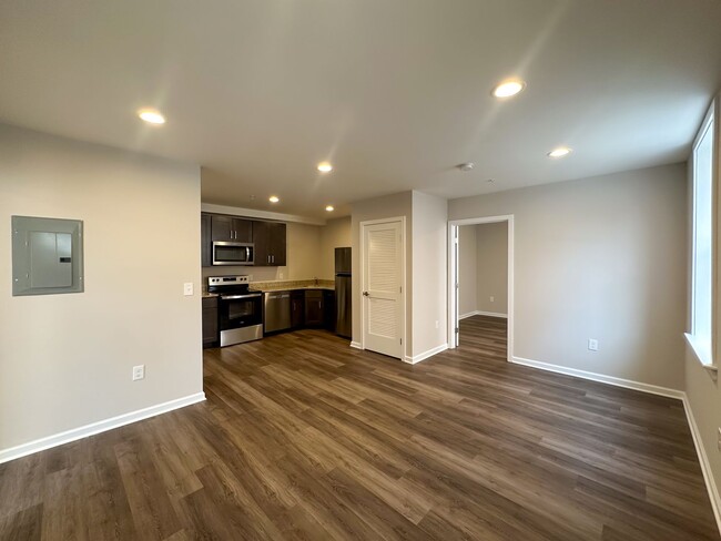 Building Photo - 5508 Belair Rd