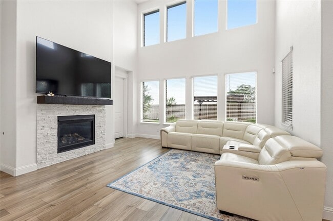 Building Photo - 2213 Cherrybark Trl