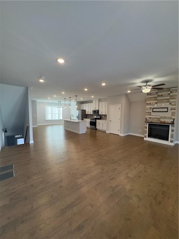 Building Photo - 20 Wren Dr