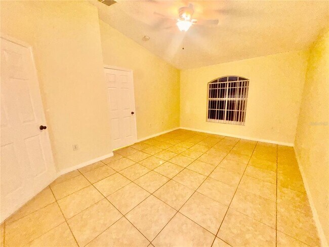 Building Photo - 909 Gateshead Ct