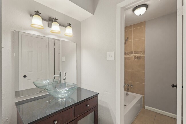 Building Photo - 12322 Wild Pine Dr