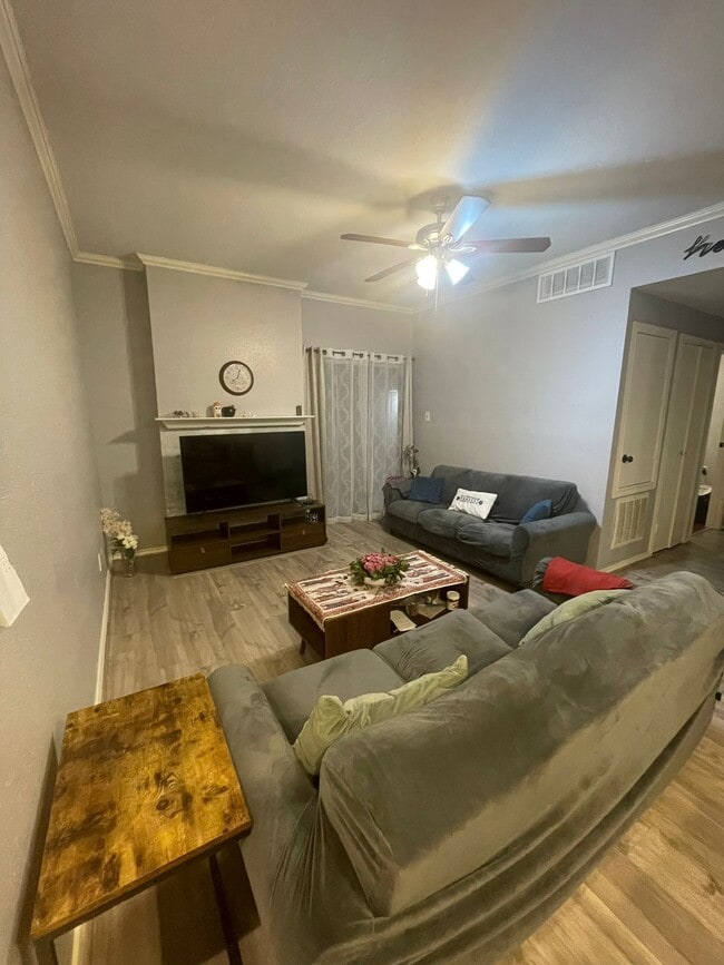 Building Photo - 7950 N Stadium Dr