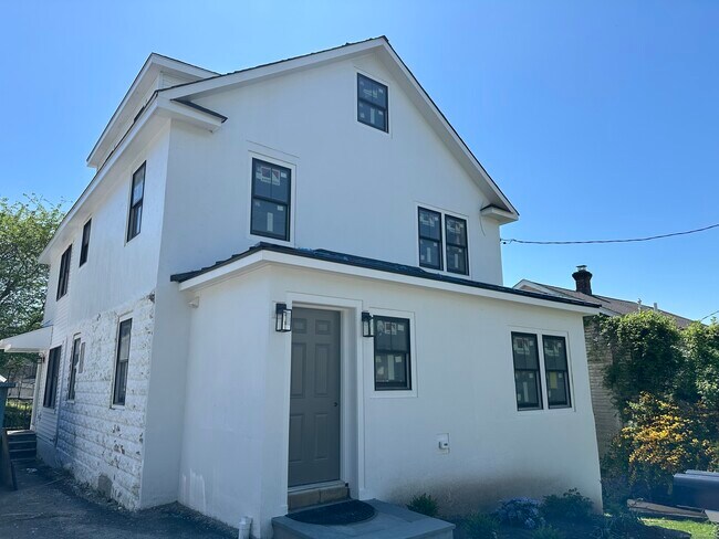 Primary Photo - 69 Cos Cob Ave