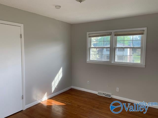 Building Photo - 5003 NW Stag Run Cir
