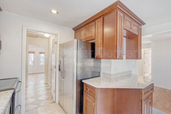 Building Photo - 4345 Gray St