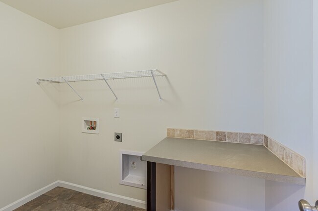 Building Photo - 1124 27th St NW