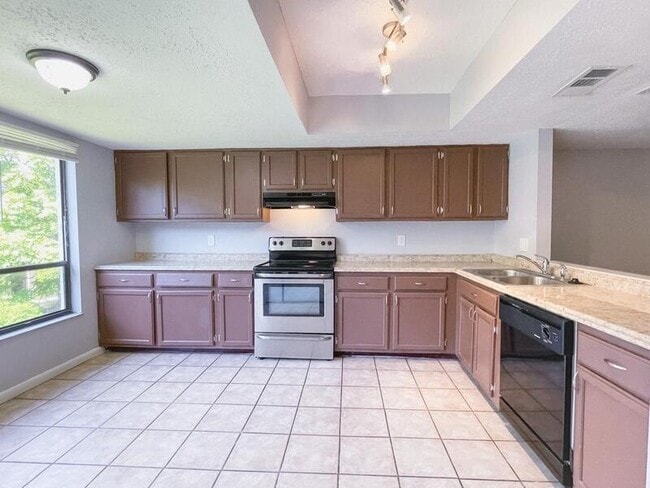 Building Photo - 5143 Puritan Cir