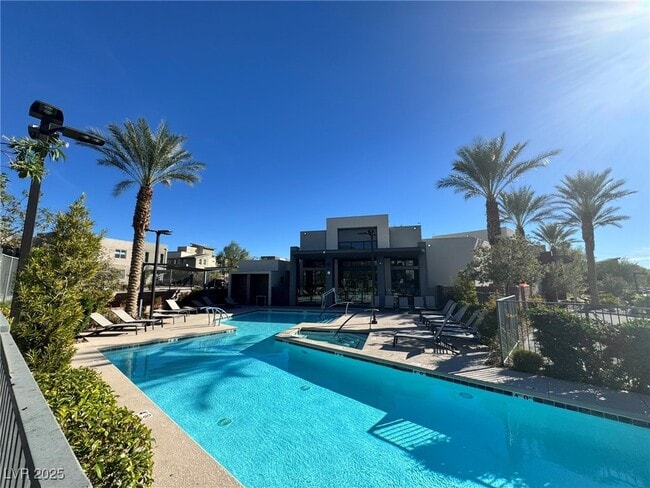 Building Photo - 11257 Rainbow Peak Ave