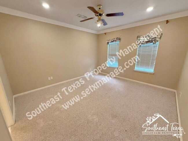Building Photo - 4980 Littlewood Dr