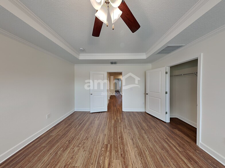 Building Photo - 1018 Walden Oaks Pl