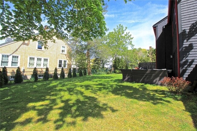 Building Photo - 55 Annandale Rd