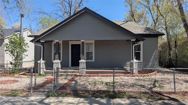 Primary Photo - 1016 W Cucharras St