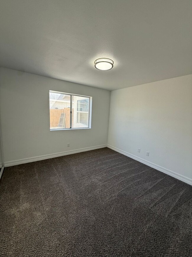 Building Photo - 4 BEDROOM IN RANCHO SERENO - FRESHLY REMODELED