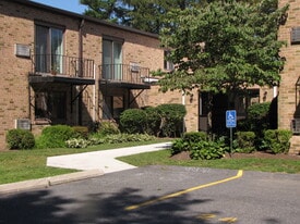 Building Photo - Hallmark Apartments