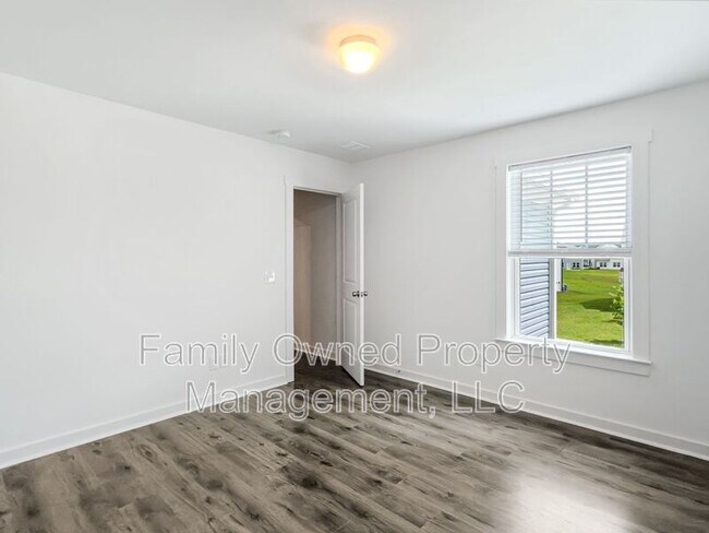 Building Photo - 187 Surfbird Rd