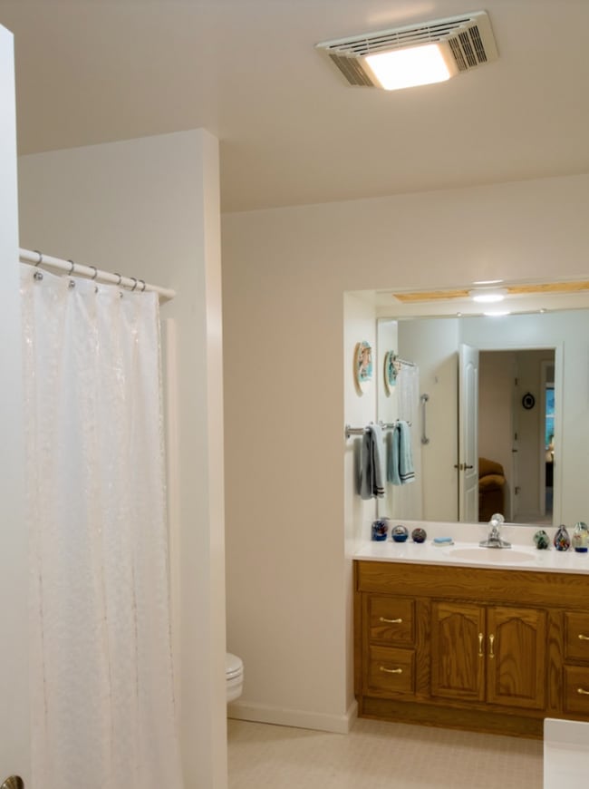 Building Photo - 4 Bedroom 3 Bathroom Home Furnished home