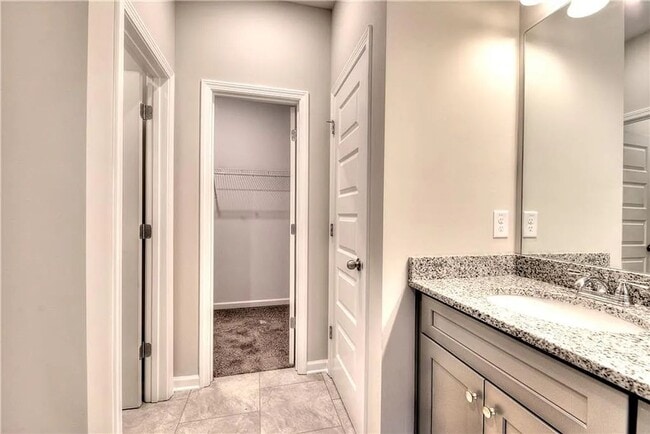 Building Photo - Beautiful NEW home in Cartersville!  Move ...