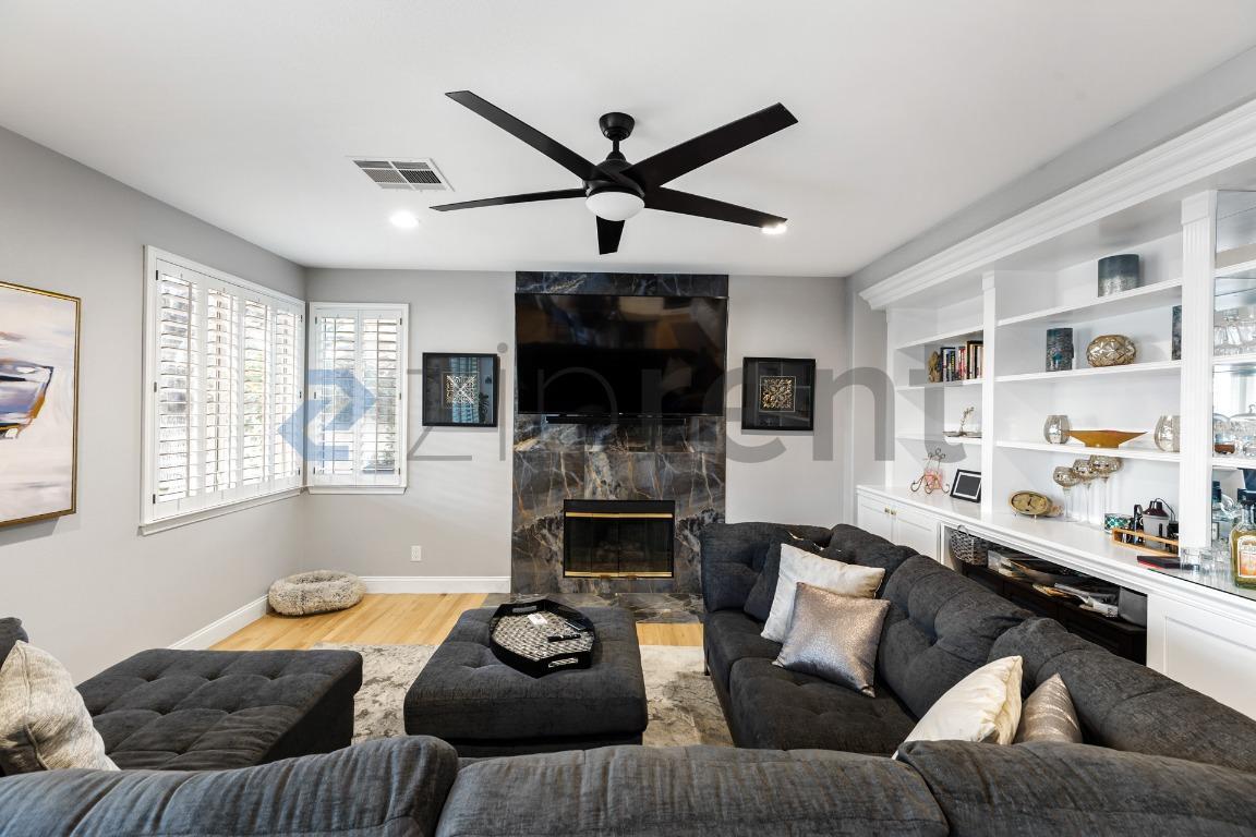 Building Photo - 9420 Greenham Cir