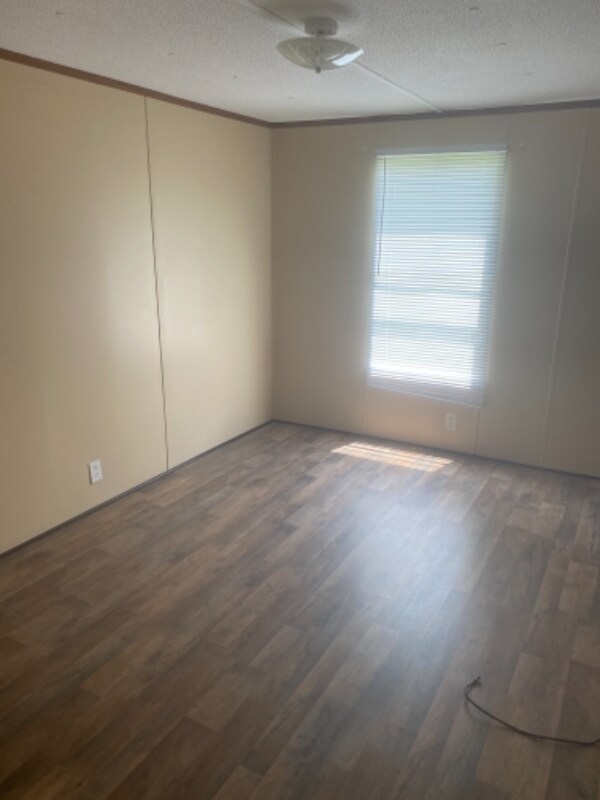 Building Photo - 223 John Way