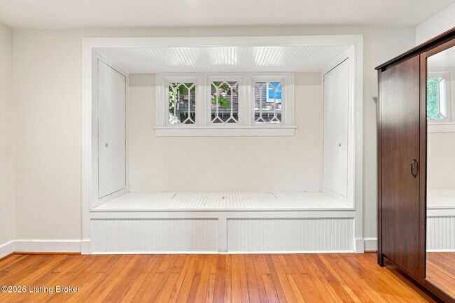 Building Photo - 103 N Hite Ave