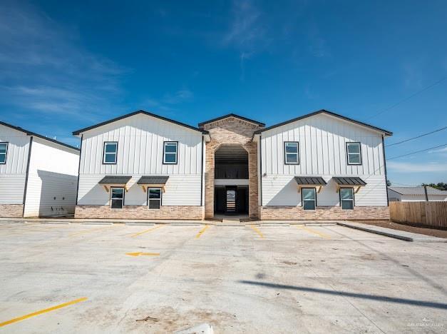 Building Photo - 18 Ragland Rd