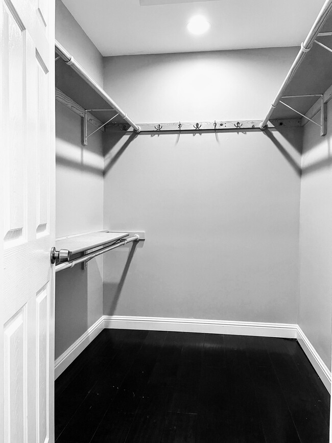 Walk In Closet - 949 62nd St