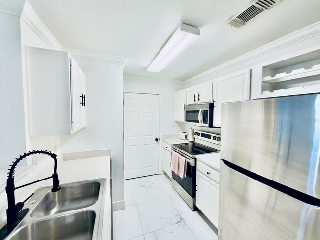 Building Photo - 18111 Bridle Bit Ln