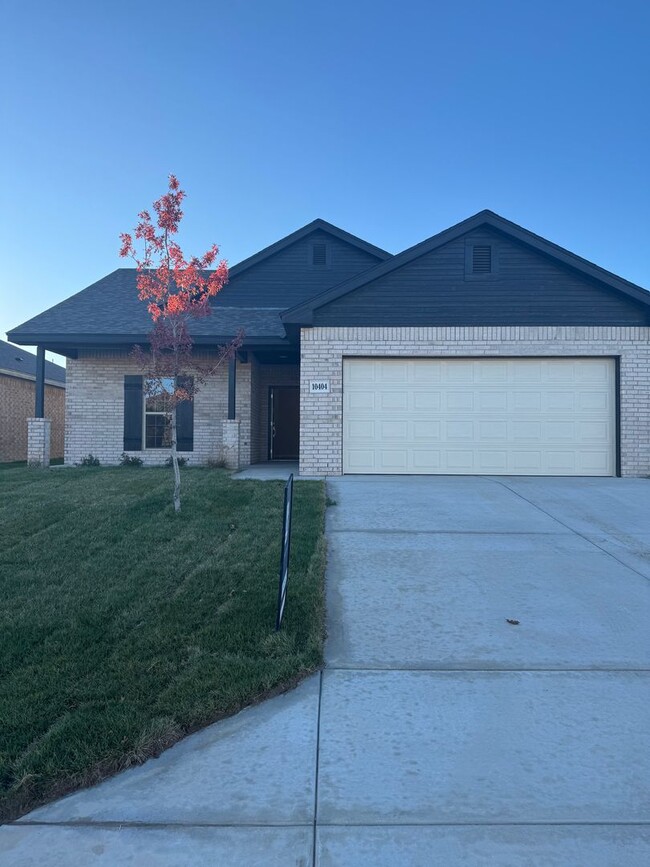 Primary Photo - Brand New Construction 3/2/2 Located in Be...